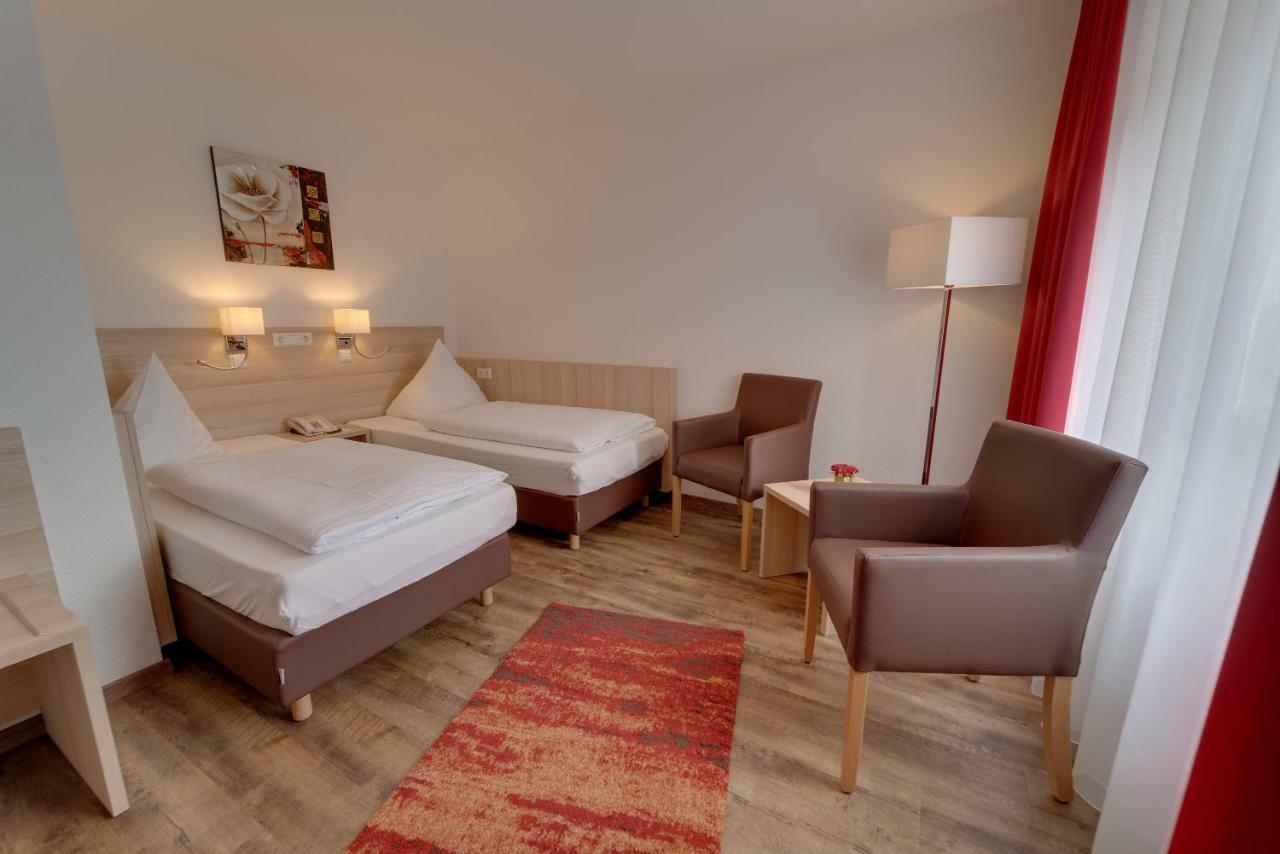 Hotel Waldparkstube Бад Шьонборн Екстериор снимка